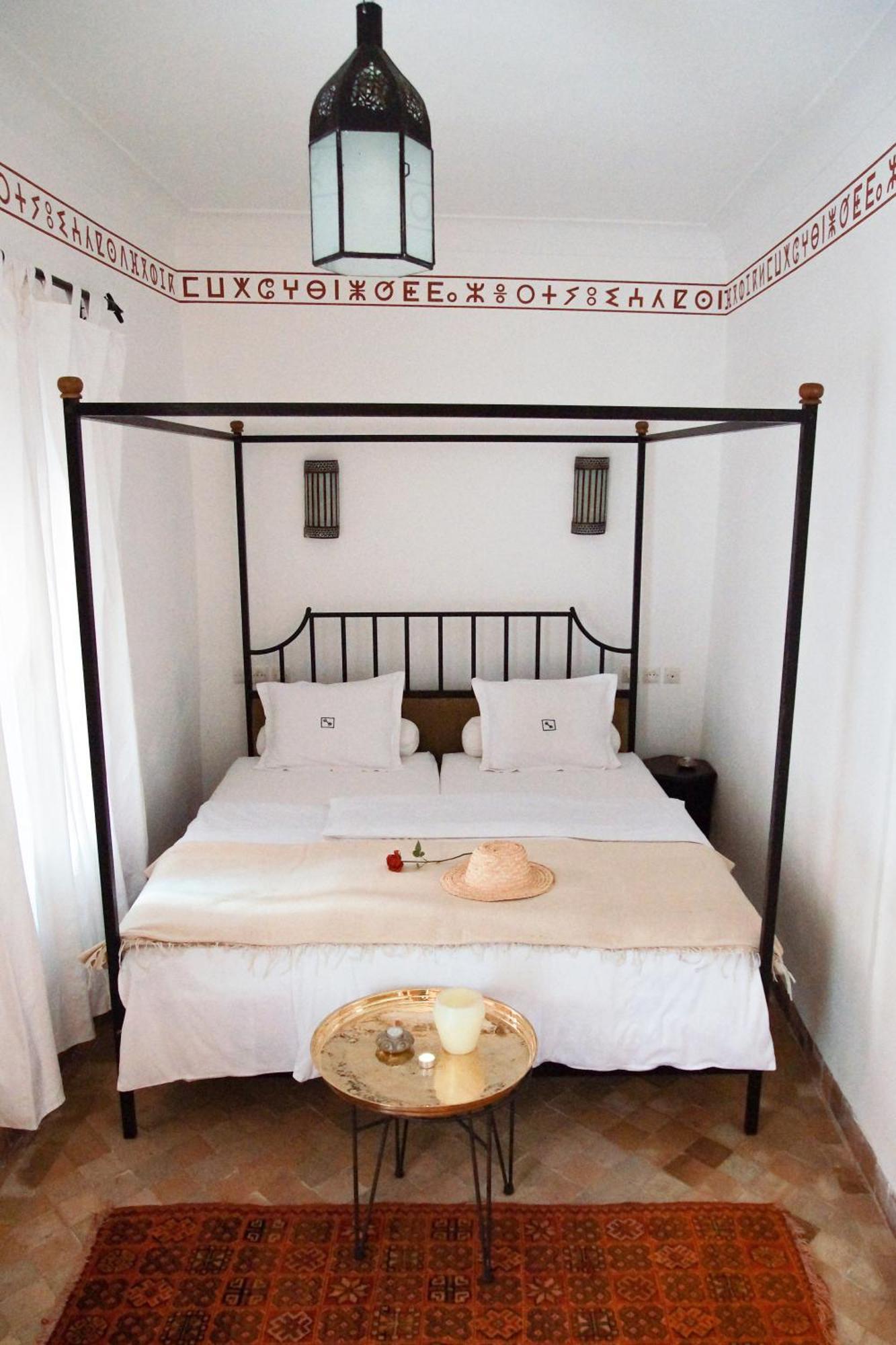 Riad Honey Marrakesh Rum bild
